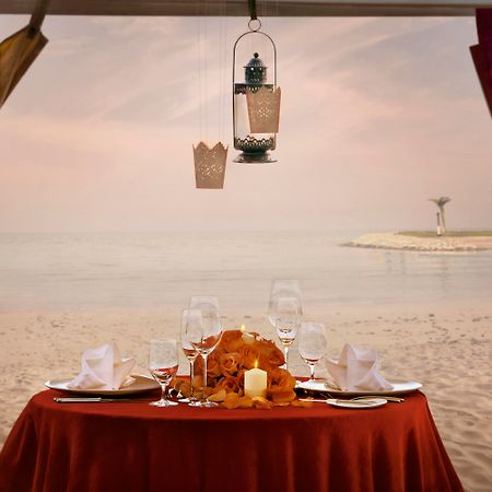 Sofitel Bahrain Zallaq Thalassa Sea & Spa Manama Exterior photo A view of the beach at Jumeirah Rotana