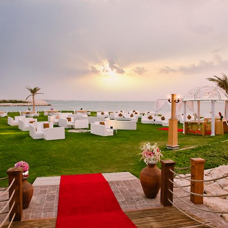 Sofitel Bahrain Zallaq Thalassa Sea & Spa Manama Exterior photo The beach at the Ritz-Carlton, Laguna Beach