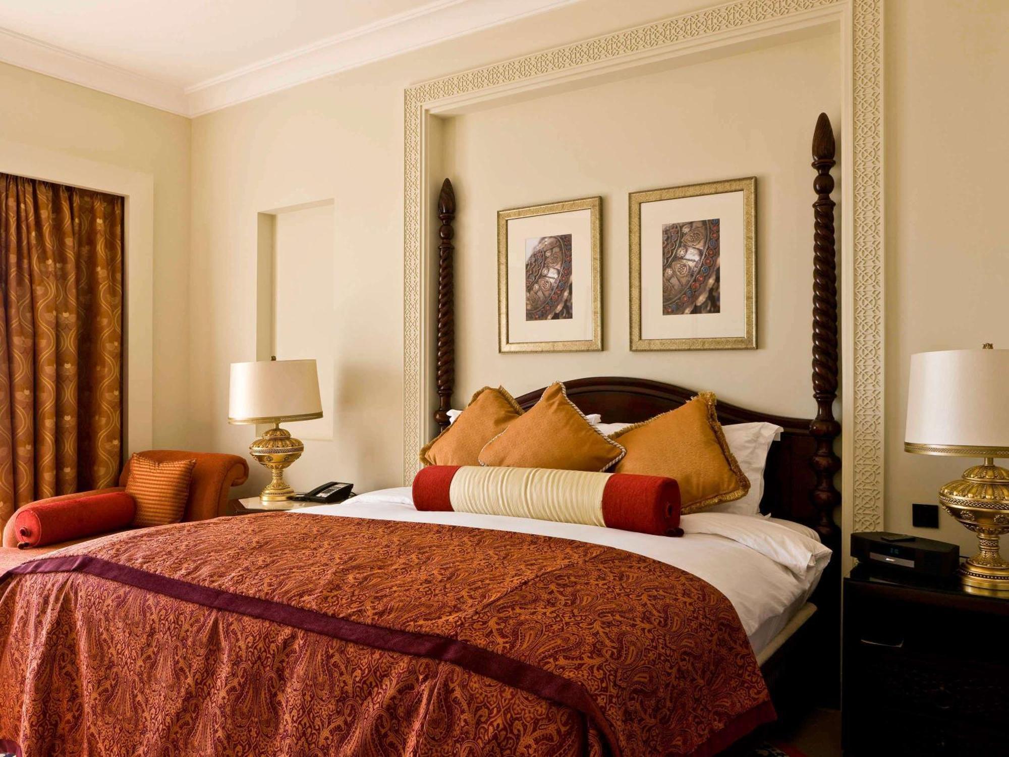 Sofitel Bahrain Zallaq Thalassa Sea & Spa Manama Exterior photo A bedroom at the Taj Mahal Palace